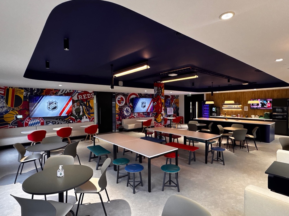 Fanatics UK HQ, Milton Keynes - collaboration space