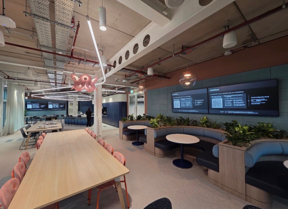 Genesis Oil & Gas - video-enabled meeting room